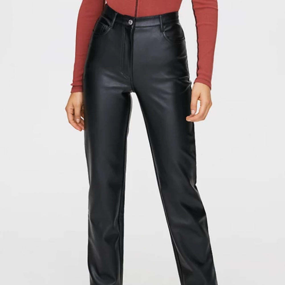 Aritzia Wilfred Melina pleather pants size 8 black